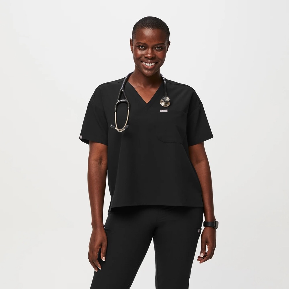 Figs Technical Collection One Pocket Scrub Top Black Medium